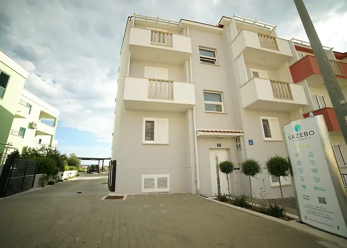 Apartments Gazebo